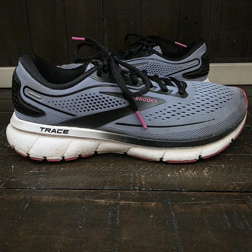 Brooks these shoes
